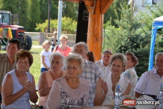 Zdjęcie w galerii na portalu naszraciborz.pl: Roszków z humorem dziękował za plony wiadomości z regionu