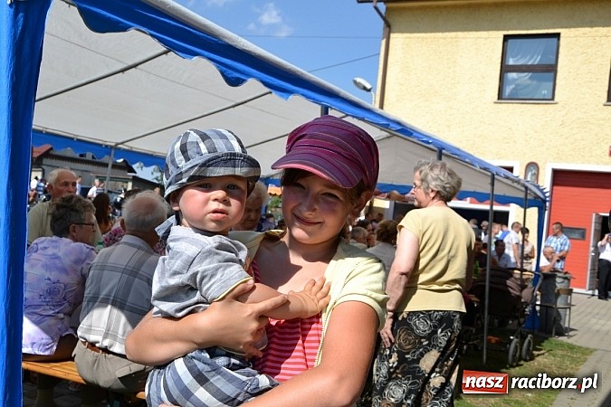 Zdjęcie w galerii na portalu naszraciborz.pl: Roszków z humorem dziękował za plony wiadomości z regionu