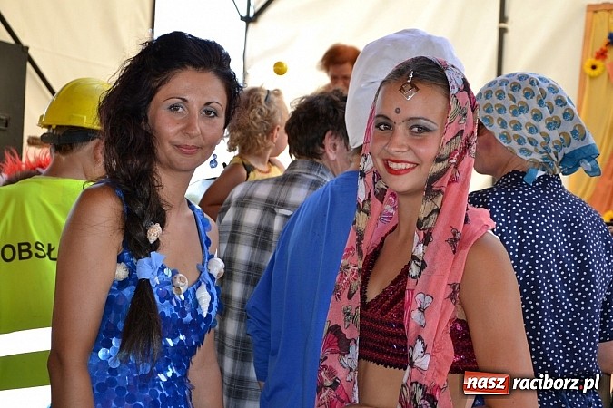 Zdjęcie w galerii na portalu naszraciborz.pl: Roszków z humorem dziękował za plony wiadomości z regionu