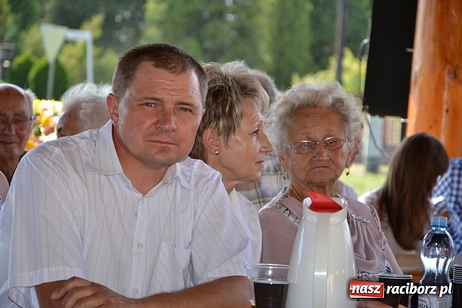 Zdjęcie w galerii na portalu naszraciborz.pl: Roszków z humorem dziękował za plony wiadomości z regionu