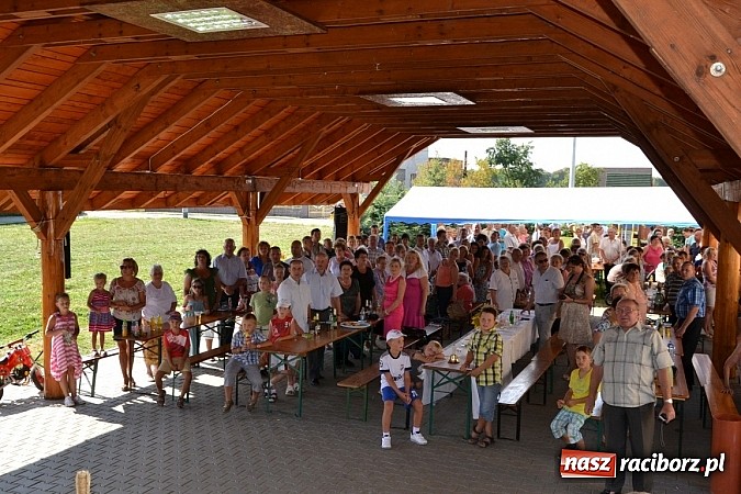 Zdjęcie w galerii na portalu naszraciborz.pl: Roszków z humorem dziękował za plony wiadomości z regionu