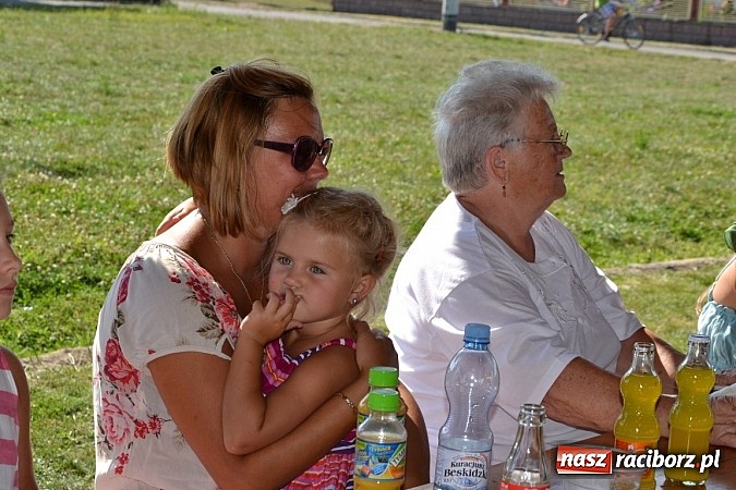 Zdjęcie w galerii na portalu naszraciborz.pl: Roszków z humorem dziękował za plony wiadomości z regionu