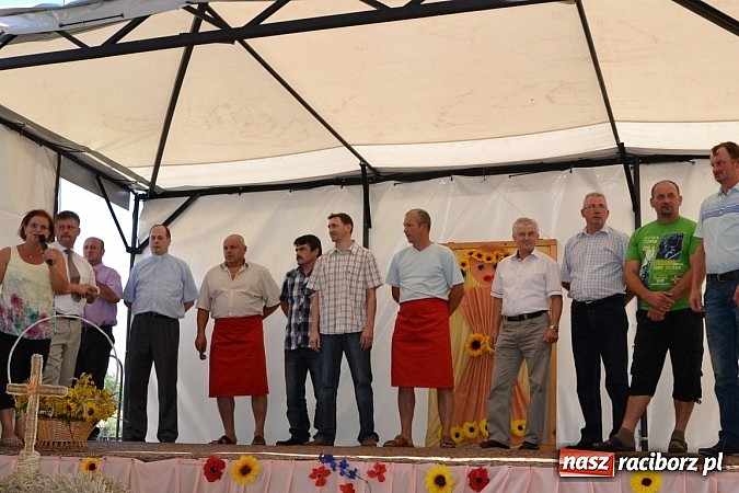 Zdjęcie w galerii na portalu naszraciborz.pl: Roszków z humorem dziękował za plony wiadomości z regionu