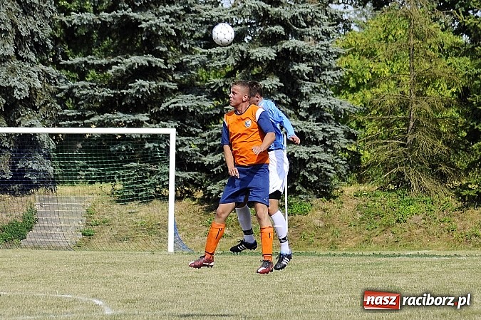 Zdjęcie w galerii na portalu naszraciborz.pl: A klasa: Remis w hitowym pojedynku wiadomości z regionu