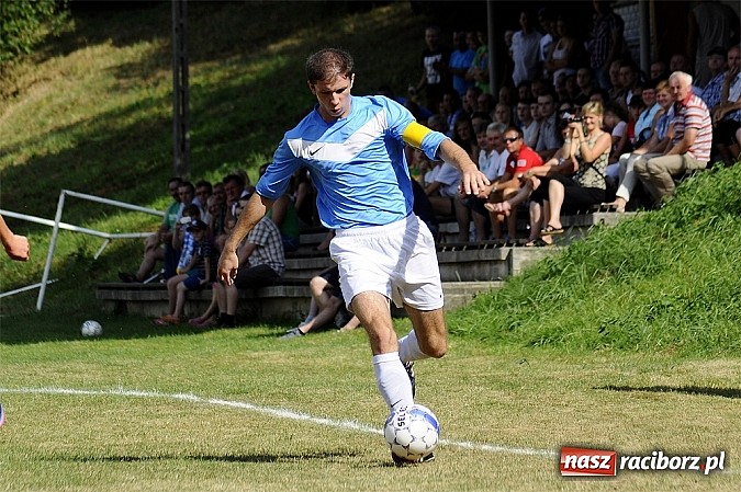 Zdjęcie w galerii na portalu naszraciborz.pl: A klasa: Remis w hitowym pojedynku wiadomości z regionu