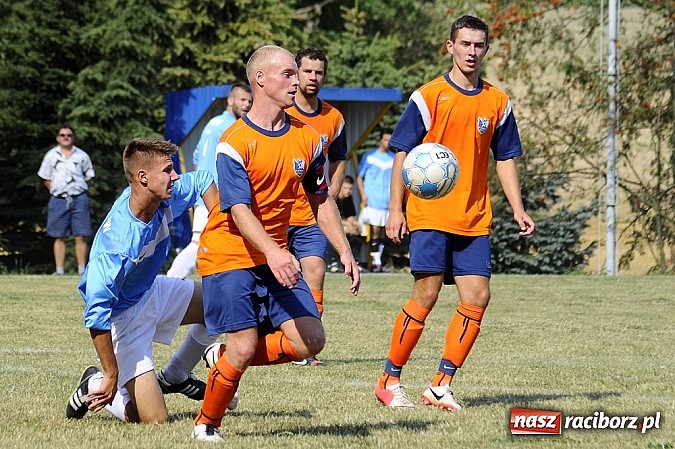 Zdjęcie w galerii na portalu naszraciborz.pl: A klasa: Remis w hitowym pojedynku wiadomości z regionu