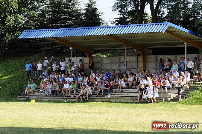 Zdjęcie w galerii na portalu naszraciborz.pl: A klasa: Remis w hitowym pojedynku wiadomości z regionu