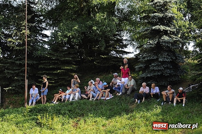 Zdjęcie w galerii na portalu naszraciborz.pl: A klasa: Remis w hitowym pojedynku wiadomości z regionu