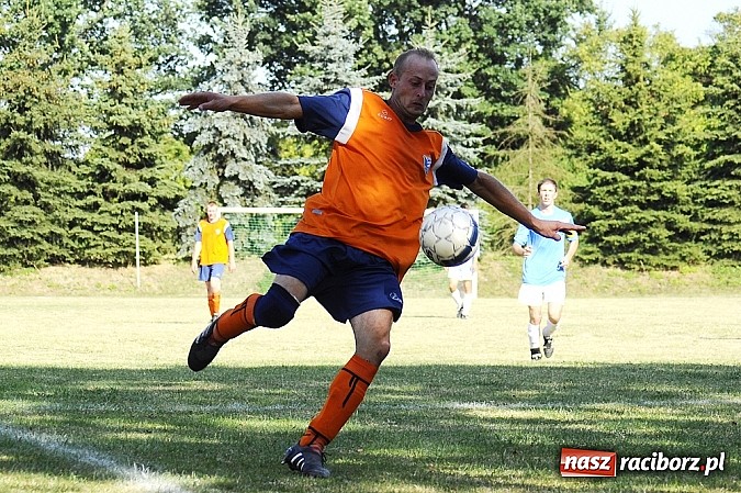 Zdjęcie w galerii na portalu naszraciborz.pl: A klasa: Remis w hitowym pojedynku wiadomości z regionu