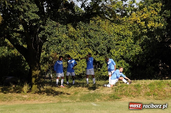 Zdjęcie w galerii na portalu naszraciborz.pl: A klasa: Remis w hitowym pojedynku wiadomości z regionu