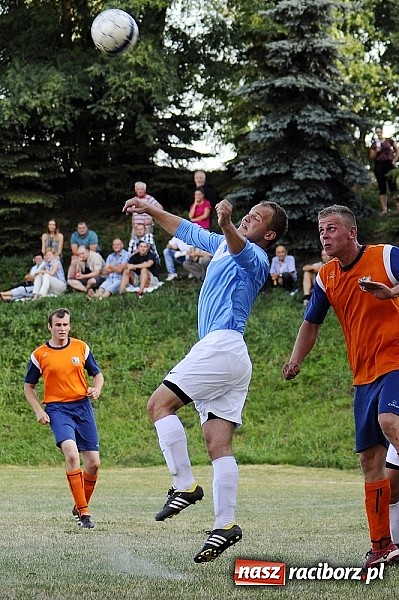Zdjęcie w galerii na portalu naszraciborz.pl: A klasa: Remis w hitowym pojedynku wiadomości z regionu
