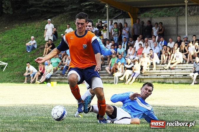 Zdjęcie w galerii na portalu naszraciborz.pl: A klasa: Remis w hitowym pojedynku wiadomości z regionu