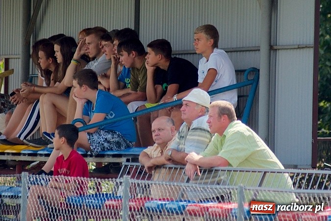 Zdjęcie w galerii na portalu naszraciborz.pl: ŚLJ: Górnik Zabrze rozgromił Krzyżanowice wiadomości z regionu