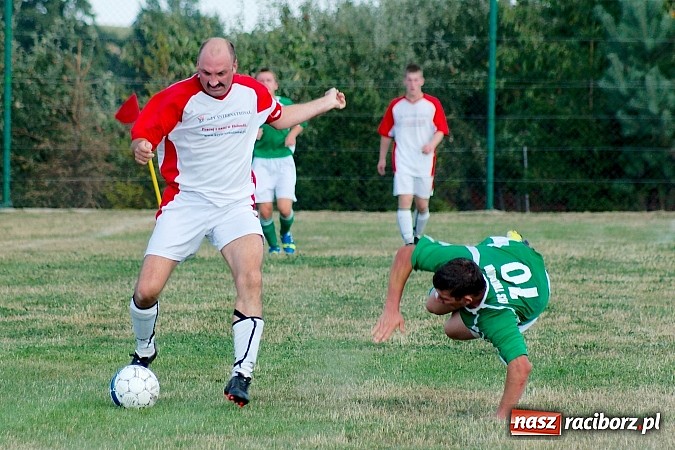 Zdjęcie w galerii na portalu naszraciborz.pl: C klasa: Derby z dreszczykiem. 