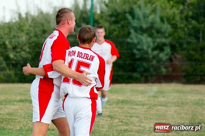 Zdjęcie w galerii na portalu naszraciborz.pl: C klasa: Derby z dreszczykiem. 