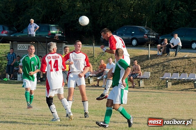 Zdjęcie w galerii na portalu naszraciborz.pl: C klasa: Derby z dreszczykiem. 