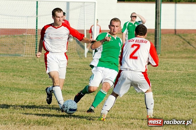 Zdjęcie w galerii na portalu naszraciborz.pl: C klasa: Derby z dreszczykiem. 