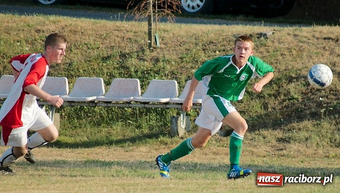 Zdjęcie w galerii na portalu naszraciborz.pl: C klasa: Derby z dreszczykiem. 