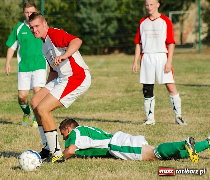 Zdjęcie w galerii na portalu naszraciborz.pl: C klasa: Derby z dreszczykiem. 