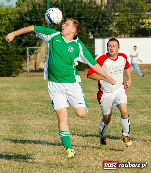 Zdjęcie w galerii na portalu naszraciborz.pl: C klasa: Derby z dreszczykiem. 