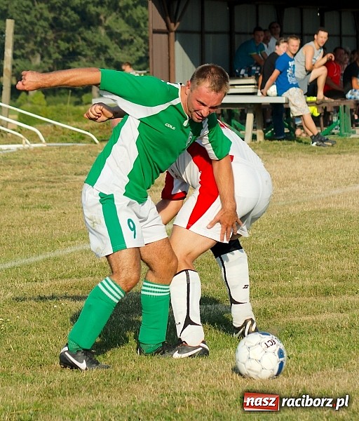 Zdjęcie w galerii na portalu naszraciborz.pl: C klasa: Derby z dreszczykiem. 