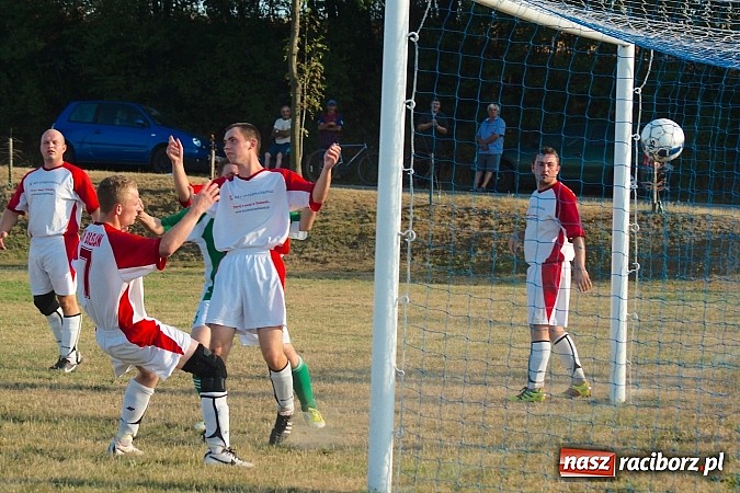Zdjęcie w galerii na portalu naszraciborz.pl: C klasa: Derby z dreszczykiem. 