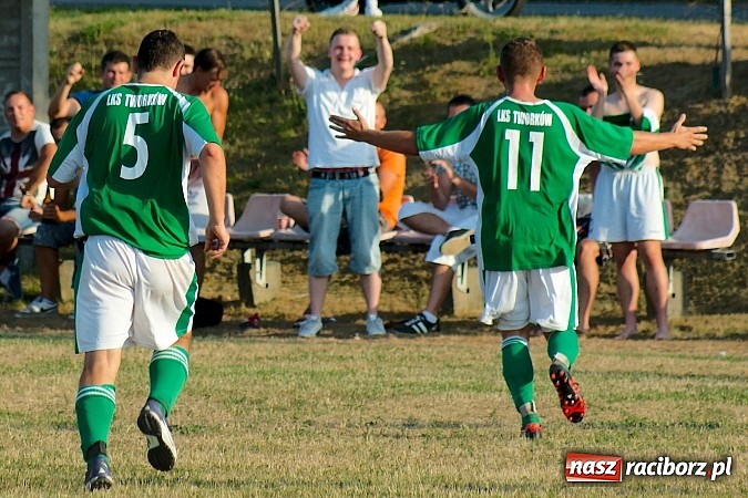 Zdjęcie w galerii na portalu naszraciborz.pl: C klasa: Derby z dreszczykiem. 