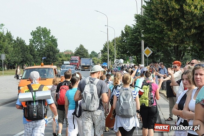 Zdjęcie w galerii na portalu naszraciborz.pl: Pielgrzymi z powiatu raciborskiego już na trasie wiadomości z regionu
