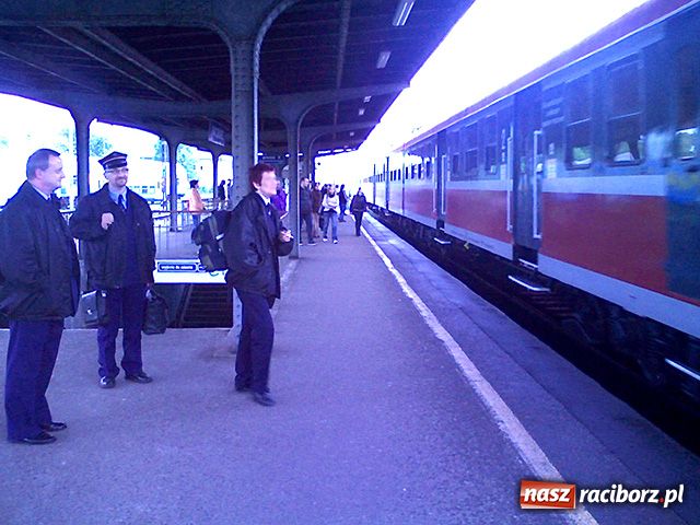 Zdjęcie w galerii na portalu naszraciborz.pl: Ryba psuje się od głowy wiadomości z regionu