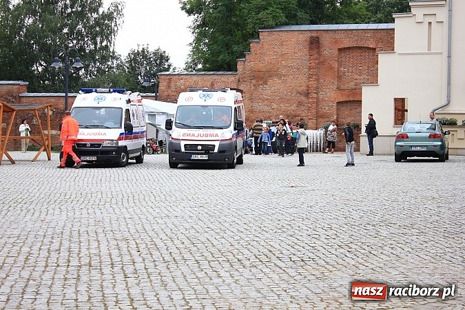 Zdjęcie w galerii na portalu naszraciborz.pl: Zamkowe zuchy na spotkaniu z ratownikami medycznymi wiadomości z regionu