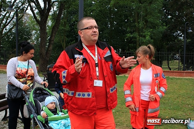 Zdjęcie w galerii na portalu naszraciborz.pl: Zamkowe zuchy na spotkaniu z ratownikami medycznymi wiadomości z regionu