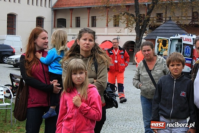 Zdjęcie w galerii na portalu naszraciborz.pl: Zamkowe zuchy na spotkaniu z ratownikami medycznymi wiadomości z regionu