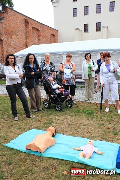 Zdjęcie w galerii na portalu naszraciborz.pl: Zamkowe zuchy na spotkaniu z ratownikami medycznymi wiadomości z regionu