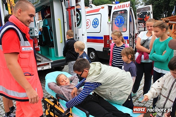 Zdjęcie w galerii na portalu naszraciborz.pl: Zamkowe zuchy na spotkaniu z ratownikami medycznymi wiadomości z regionu