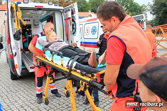 Zdjęcie w galerii na portalu naszraciborz.pl: Zamkowe zuchy na spotkaniu z ratownikami medycznymi wiadomości z regionu