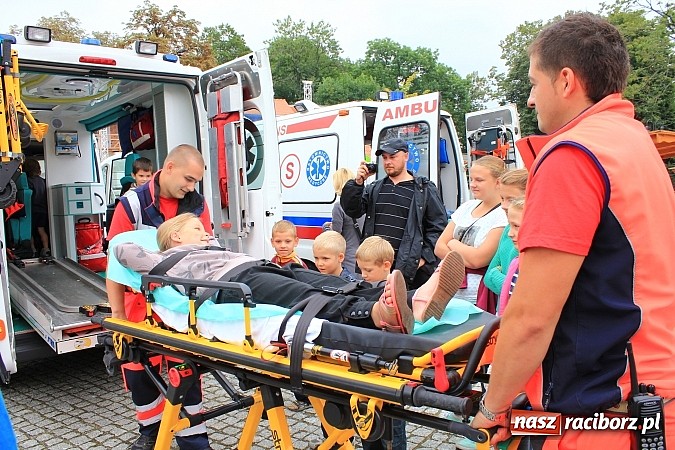 Zdjęcie w galerii na portalu naszraciborz.pl: Zamkowe zuchy na spotkaniu z ratownikami medycznymi wiadomości z regionu