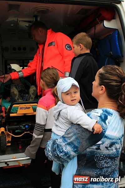 Zdjęcie w galerii na portalu naszraciborz.pl: Zamkowe zuchy na spotkaniu z ratownikami medycznymi wiadomości z regionu