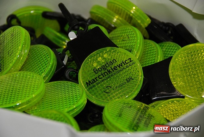 Zdjęcie w galerii na portalu naszraciborz.pl: Odblask to nie obciach, a fajny Trend wiadomości z regionu