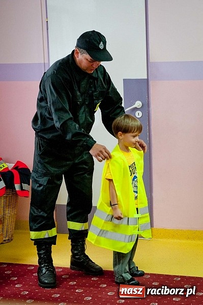 Zdjęcie w galerii na portalu naszraciborz.pl: Odblask to nie obciach, a fajny Trend wiadomości z regionu