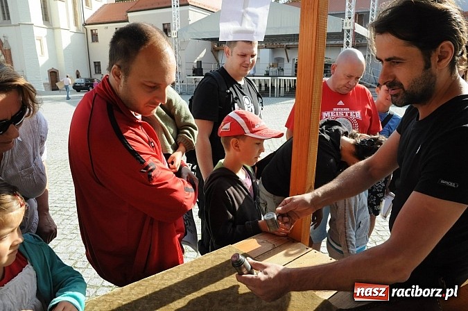 Zdjęcie w galerii na portalu naszraciborz.pl: Król Jan III Sobieski wjechał dziś na zamek wiadomości z regionu
