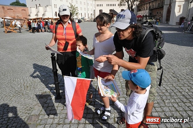 Zdjęcie w galerii na portalu naszraciborz.pl: Król Jan III Sobieski wjechał dziś na zamek wiadomości z regionu