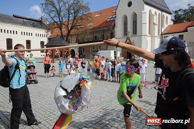 Zdjęcie w galerii na portalu naszraciborz.pl: Król Jan III Sobieski wjechał dziś na zamek wiadomości z regionu