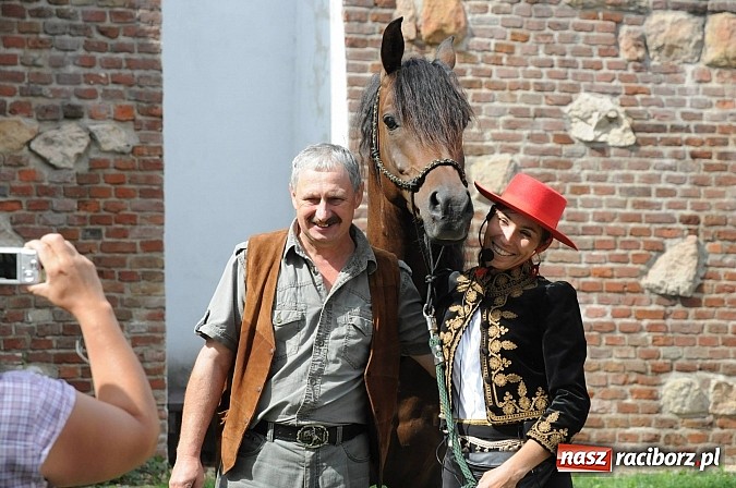 Zdjęcie w galerii na portalu naszraciborz.pl: Król Jan III Sobieski wjechał dziś na zamek wiadomości z regionu