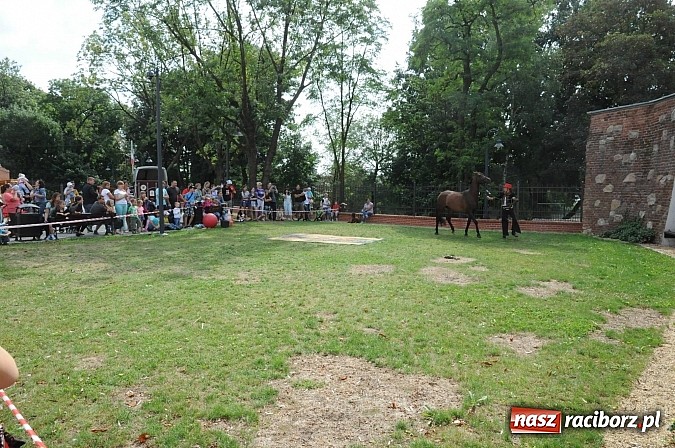 Zdjęcie w galerii na portalu naszraciborz.pl: Król Jan III Sobieski wjechał dziś na zamek wiadomości z regionu