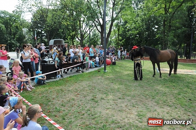 Zdjęcie w galerii na portalu naszraciborz.pl: Król Jan III Sobieski wjechał dziś na zamek wiadomości z regionu