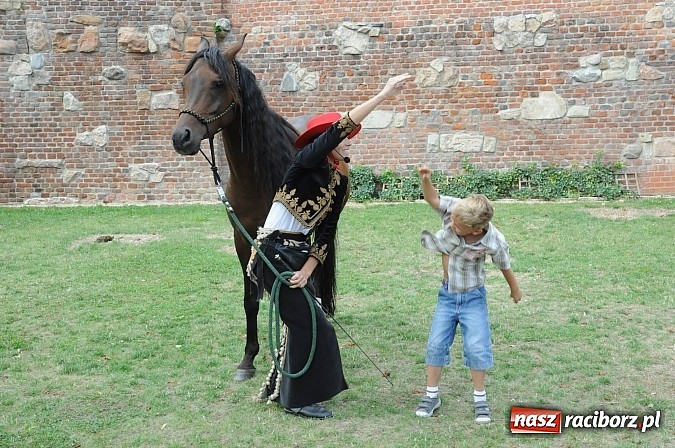 Zdjęcie w galerii na portalu naszraciborz.pl: Król Jan III Sobieski wjechał dziś na zamek wiadomości z regionu