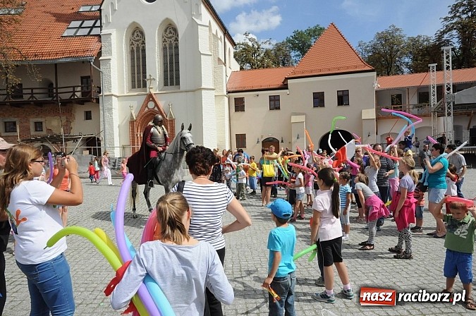 Zdjęcie w galerii na portalu naszraciborz.pl: Król Jan III Sobieski wjechał dziś na zamek wiadomości z regionu