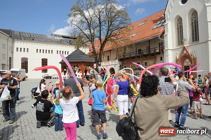 Zdjęcie w galerii na portalu naszraciborz.pl: Król Jan III Sobieski wjechał dziś na zamek wiadomości z regionu