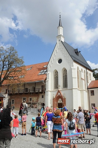 Zdjęcie w galerii na portalu naszraciborz.pl: Król Jan III Sobieski wjechał dziś na zamek wiadomości z regionu