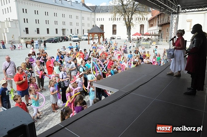 Zdjęcie w galerii na portalu naszraciborz.pl: Król Jan III Sobieski wjechał dziś na zamek wiadomości z regionu